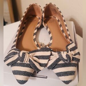 A New Day Dark Gray and Cream Striped Bow Flats, Size 8